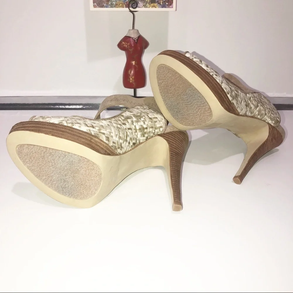 Michael Shannon “Cindy” basket weave/ suede heel.
